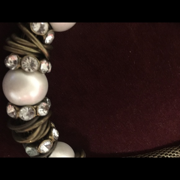 Beautiful necklace match most outfits - Picture 2 of 3